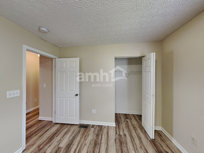 Building Photo - 5676 Canal Bridge Dr