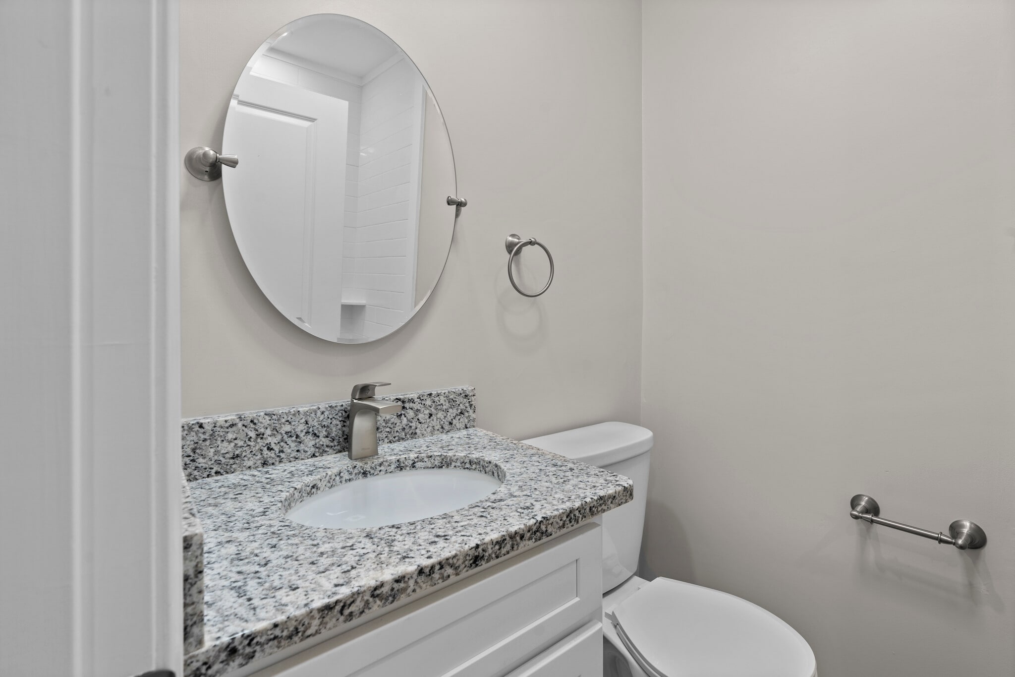 Building Photo - 376 Arnolds Neck Dr