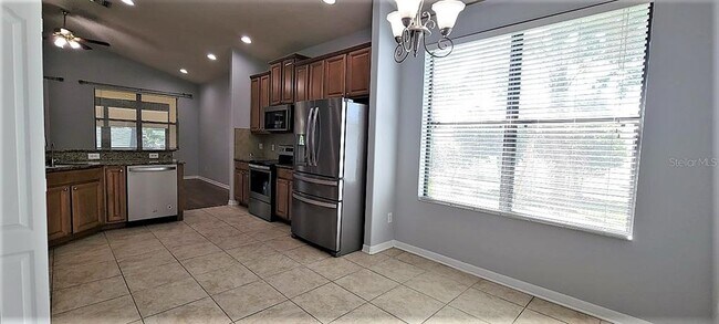 Building Photo - 7112 Spindle Tree Ln