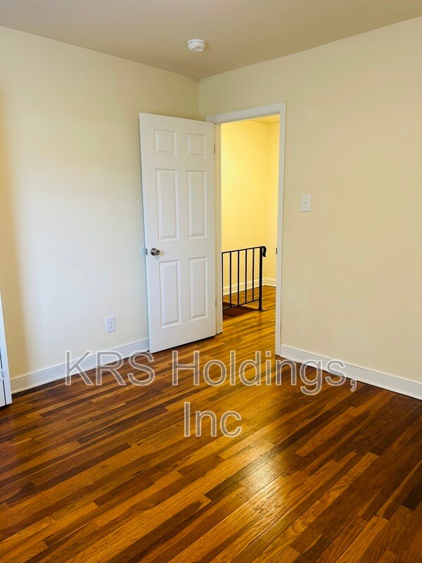 Building Photo - 5238 Goolsby Ct