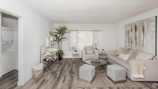 1BR, 1BA - 700-775 SF - Yosemite Garden Apartments