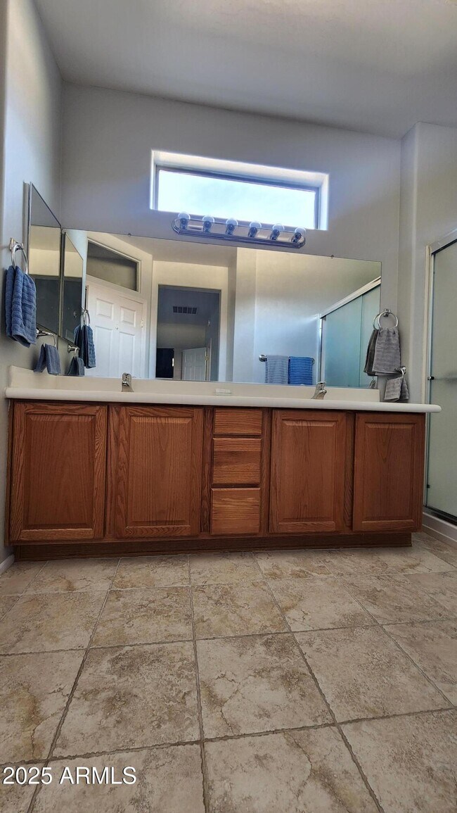Building Photo - 16414 W Salado Creek Dr