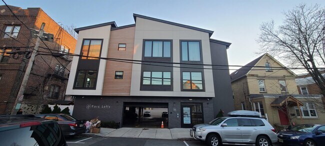 Building Photo - 111 75th St