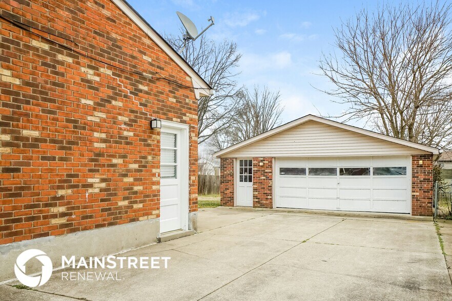 Building Photo - 7709 Mango Dr