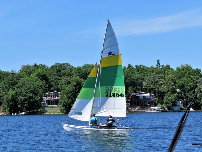 Building Photo - 80 Twin Oaks Shr