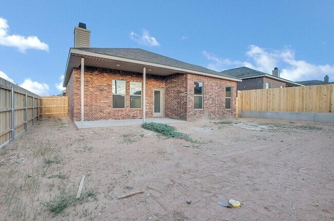 Building Photo - Pre-leasing for July