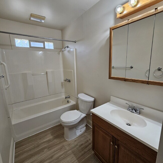 Building Photo - 3 Bedroom, 1 Bathroom Ranch with Updated Flooring, Paint, Carpet. 2 Car Garage. Kitchen with All ...