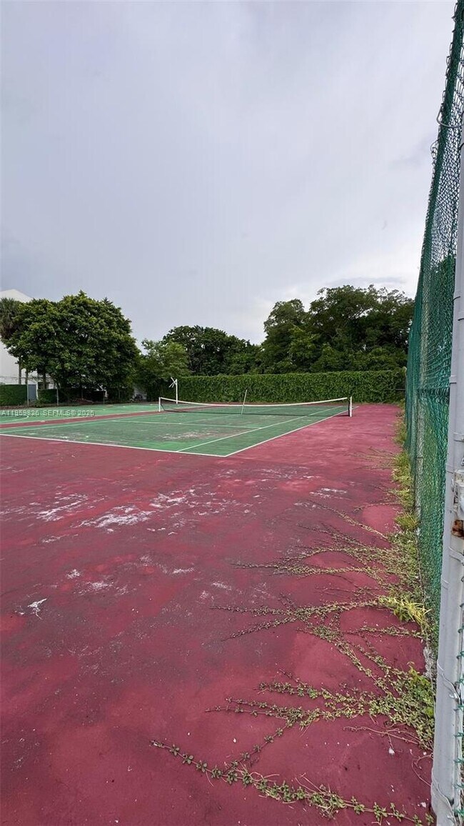 Building Photo - 9455 W Flagler St