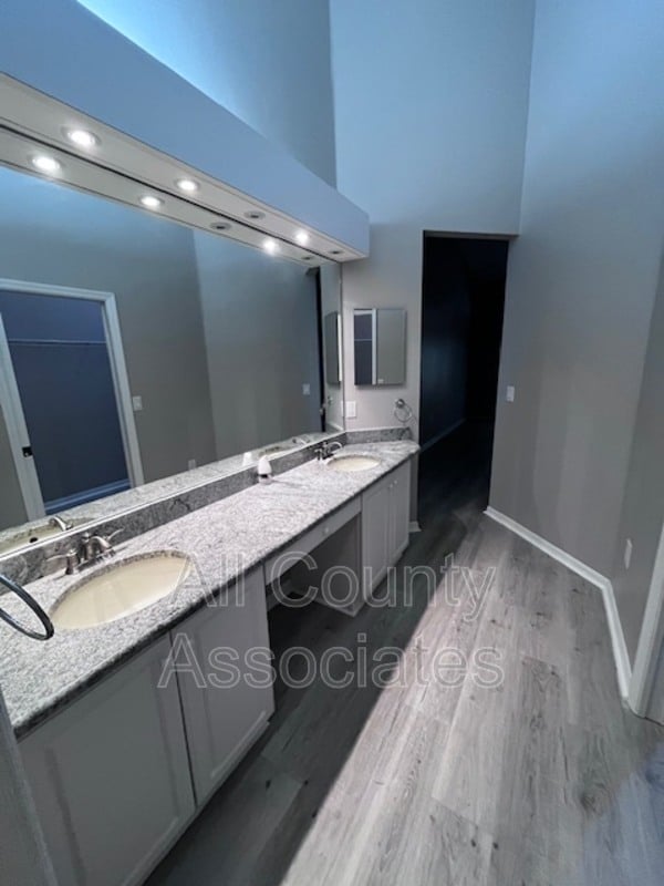 Building Photo - 6221 Misty Meadow Loop