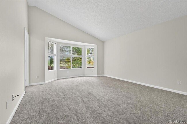 Building Photo - 5241 Helena St