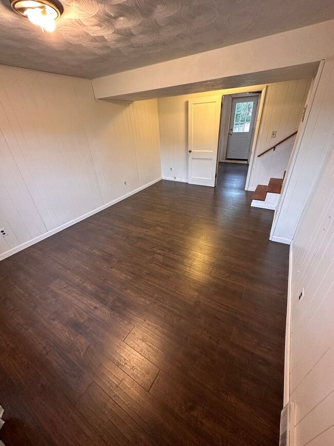 Building Photo - 3 bedroom 1.5 bath Lower Allen Township