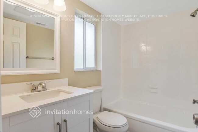 Building Photo - 4668 Donovan St