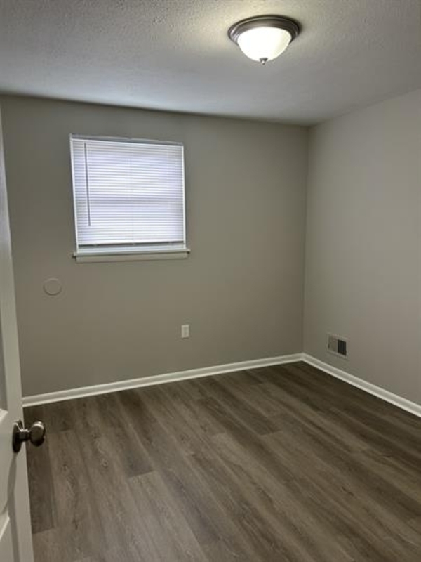 Building Photo - 4809 Saddlebrook Ln