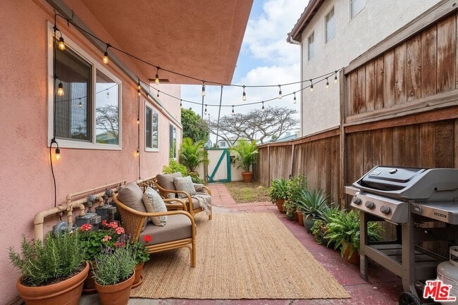 Building Photo - 7825 W Manchester Ave