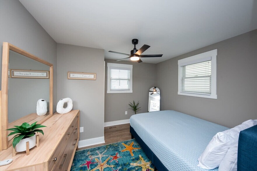 Building Photo - 1140 Simpson Ave