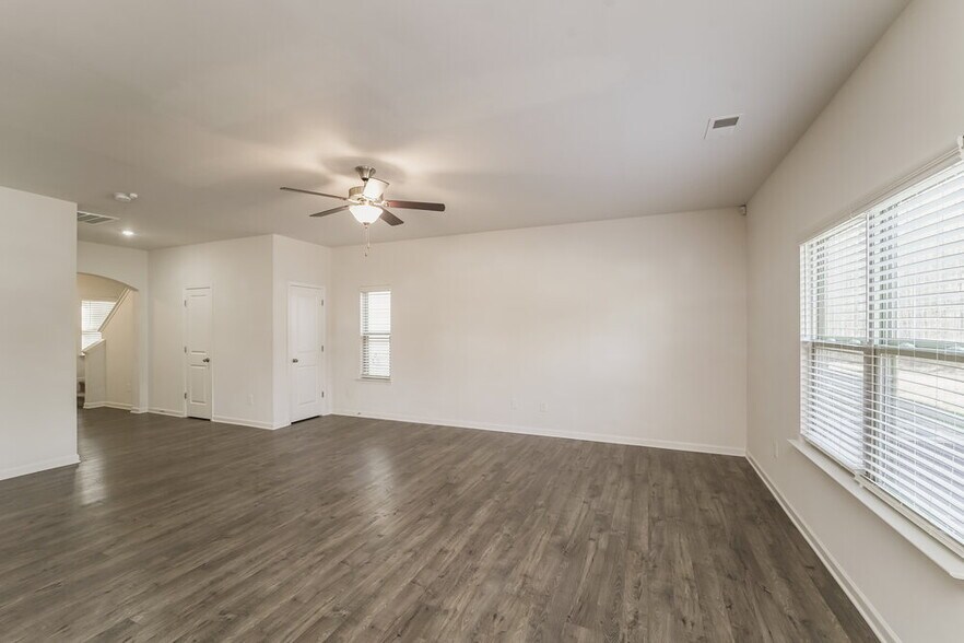 Building Photo - 4335 Drifter Dr