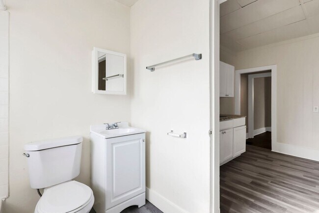 Building Photo - 2709-2711 Sullivant Ave