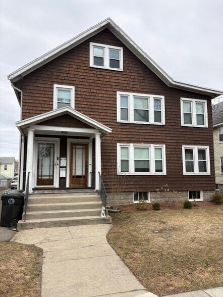 Building Photo - 16 Theurer Park