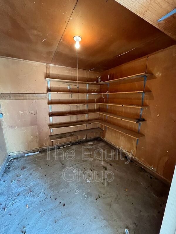 Building Photo - 228 W Teapot Dome Ave