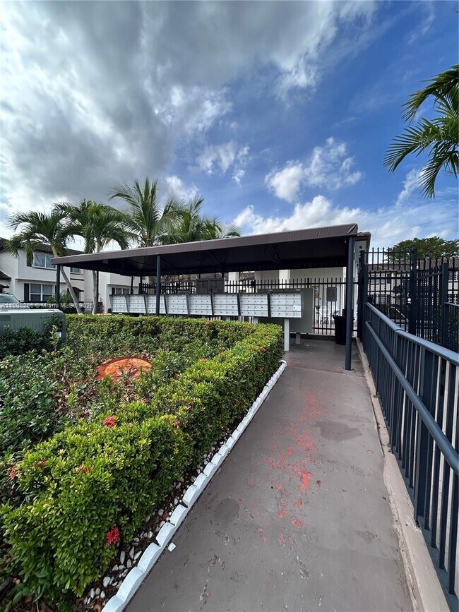 Building Photo - 8665 SW 152nd Ave