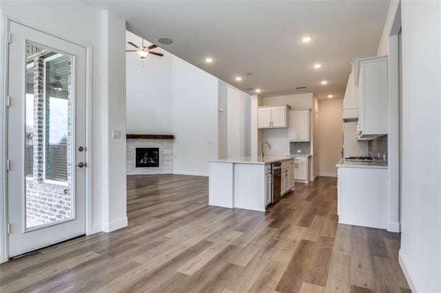 Building Photo - 513 Montrose Dr