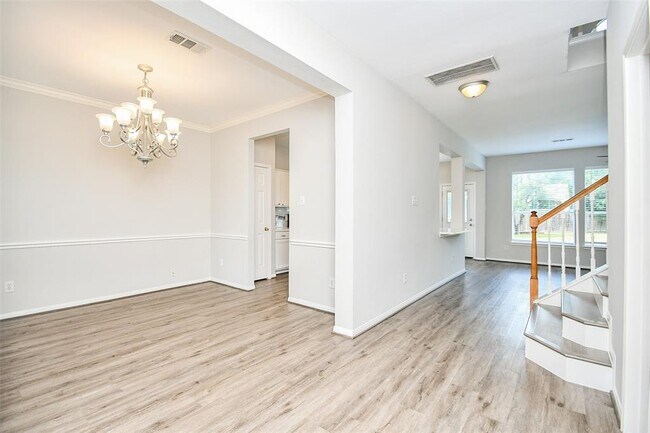 Building Photo - 5523 Poundstone Ct