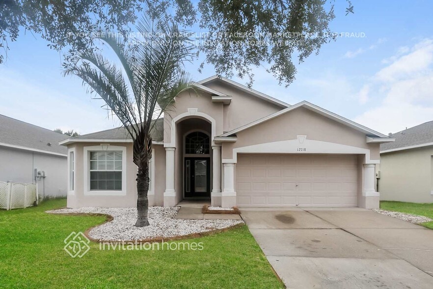 Primary Photo - 12718 Lake Vista Dr