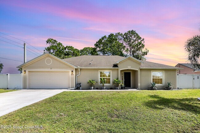 Building Photo - 499 Bayard Ave NE