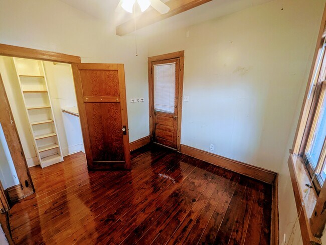 Building Photo - 4307 S Carrollton Ave