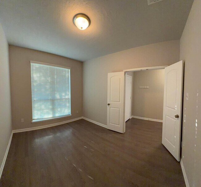 Building Photo - 1841 Basin Trl