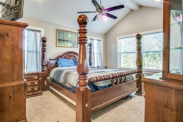 Building Photo - 2621 White Rock Dr
