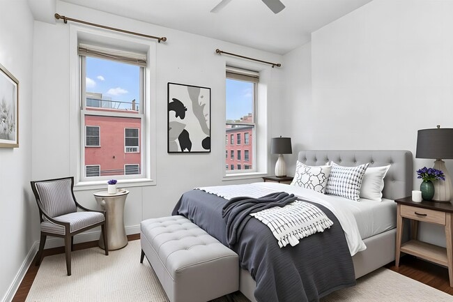 Building Photo - 231 Grand St