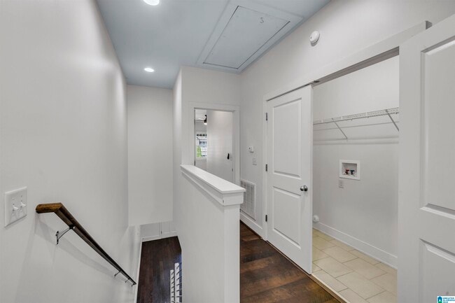 Building Photo - 708 Barristers Ct