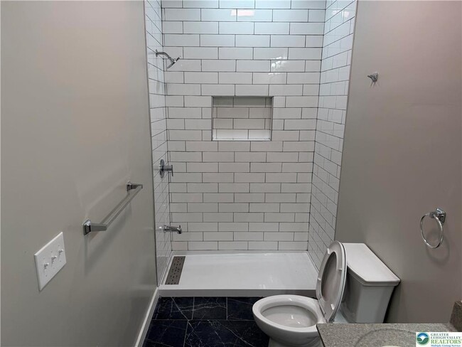 Building Photo - 711 W Chew St