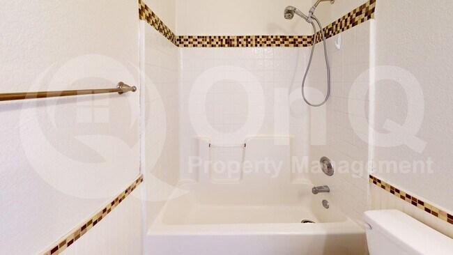 Building Photo - 6717 Smallwood Dr