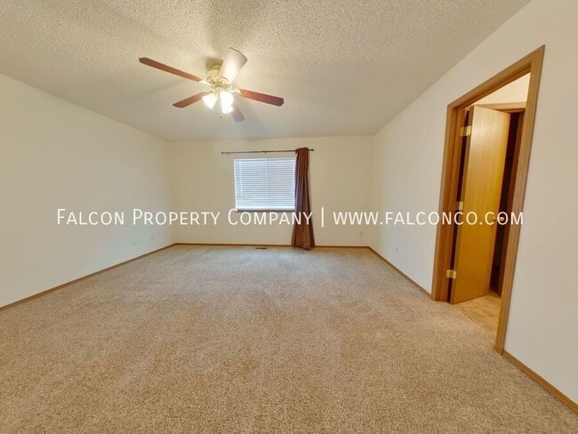 Building Photo - 6335 Cording Ct