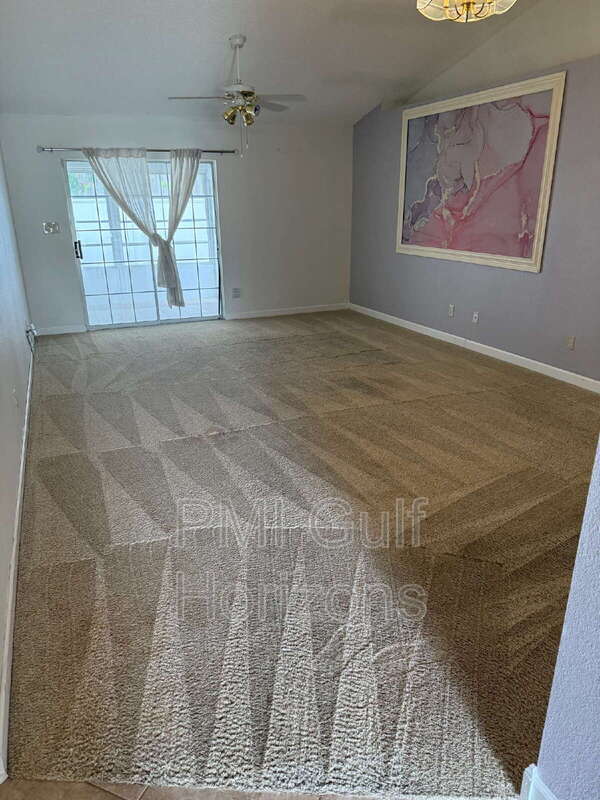 Building Photo - 318 Mirabelle Dr