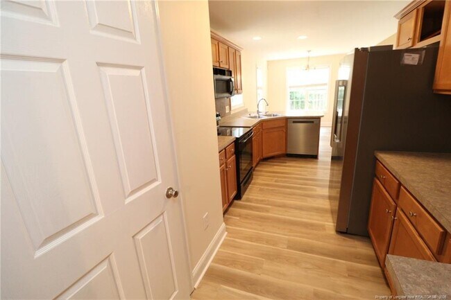 Building Photo - 125 Gremar Dr.