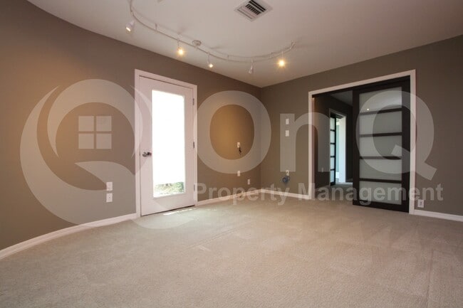 Building Photo - 5844 E Carefree Mountain Dr