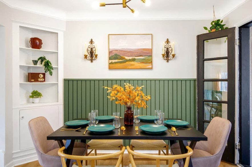 Building Photo - 6059 Maplecliff Dr