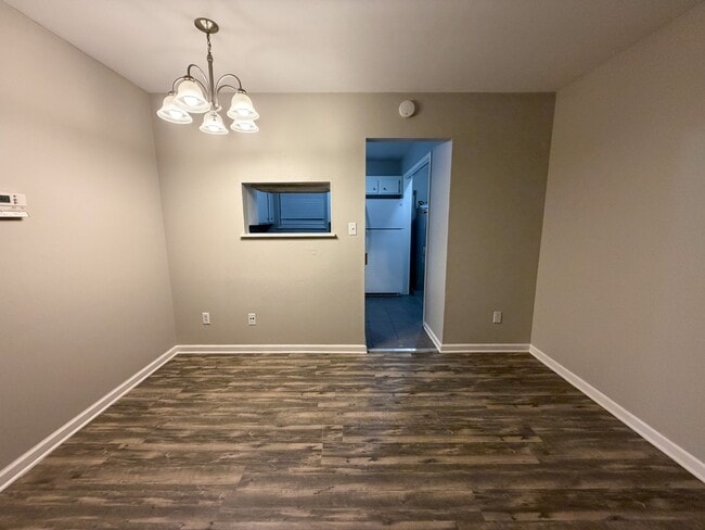 Building Photo - 205 Windward St