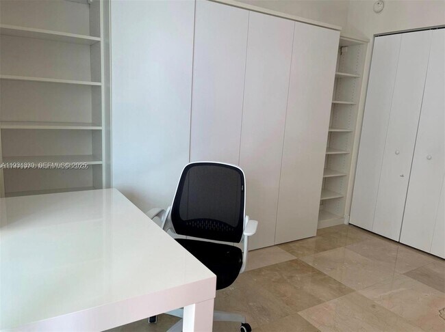 Building Photo - 250 Sunny Isles Blvd