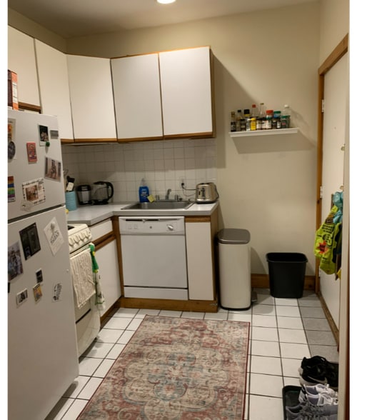 Building Photo - 21 Aberdeen St