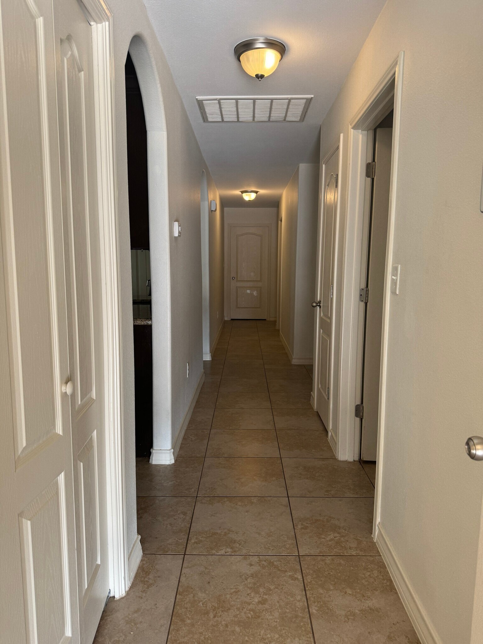 Building Photo - 212 Sandhill Oak Dr