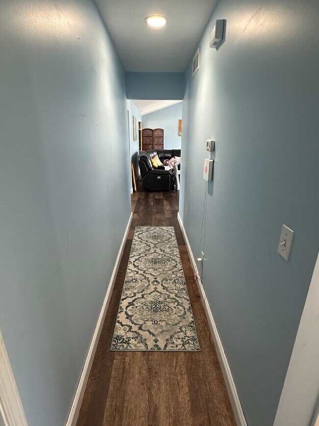 Building Photo - 5017 Saffron Dr