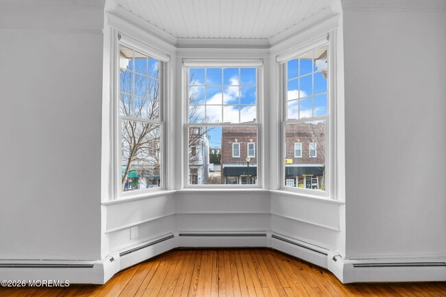 Building Photo - 1115 3rd Ave