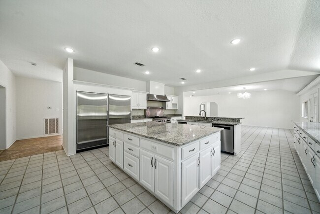 Building Photo - 1506 Shady Glen Dr