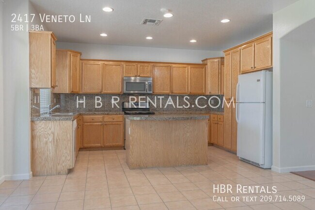 Building Photo - 2417 Veneto Ln