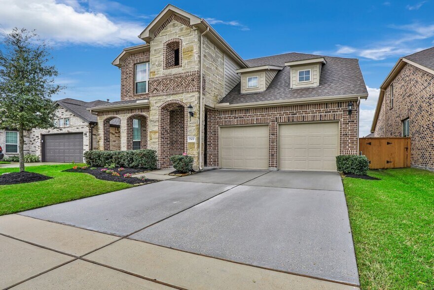 Building Photo - 15431 Kirkdell Bend Dr