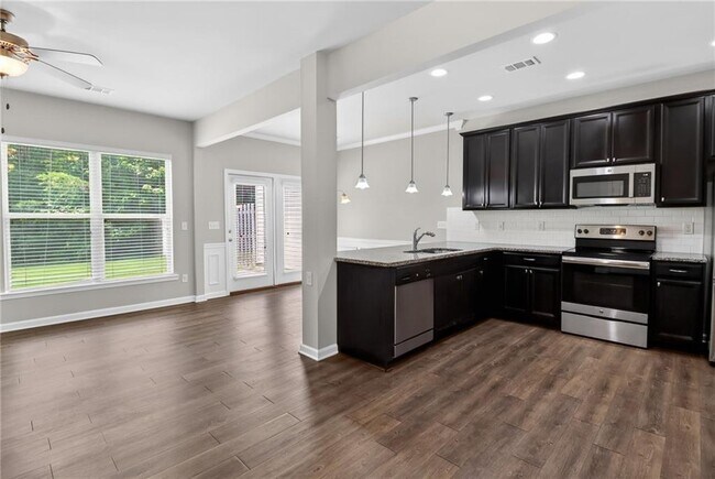 Building Photo - 1542 Brookmere Way
